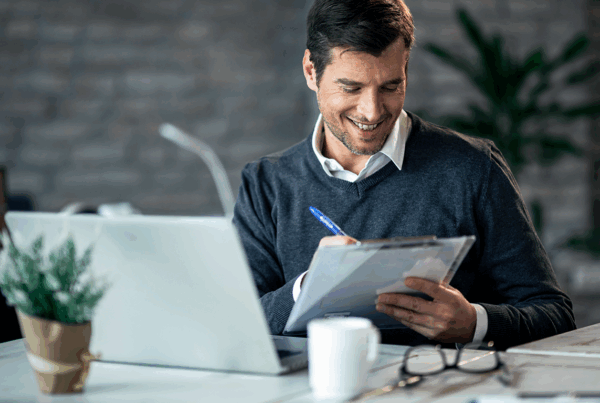 Quanto ganha corretor administração alugueis